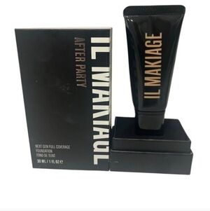 IL MAKIAGE After Party Foundation in Black and Gold